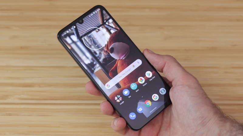 Motorola One Zoom recebe versão de testes do Android 10 no Brasil Motorola One Zoom tela.