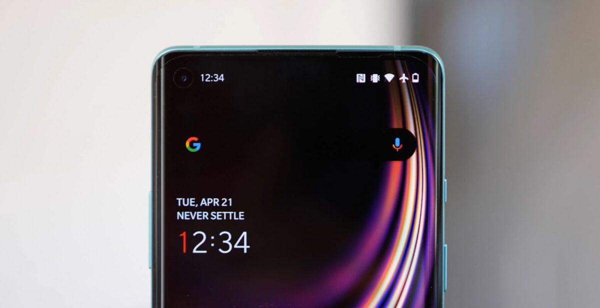 Parte frontal smartphone OnePlus.