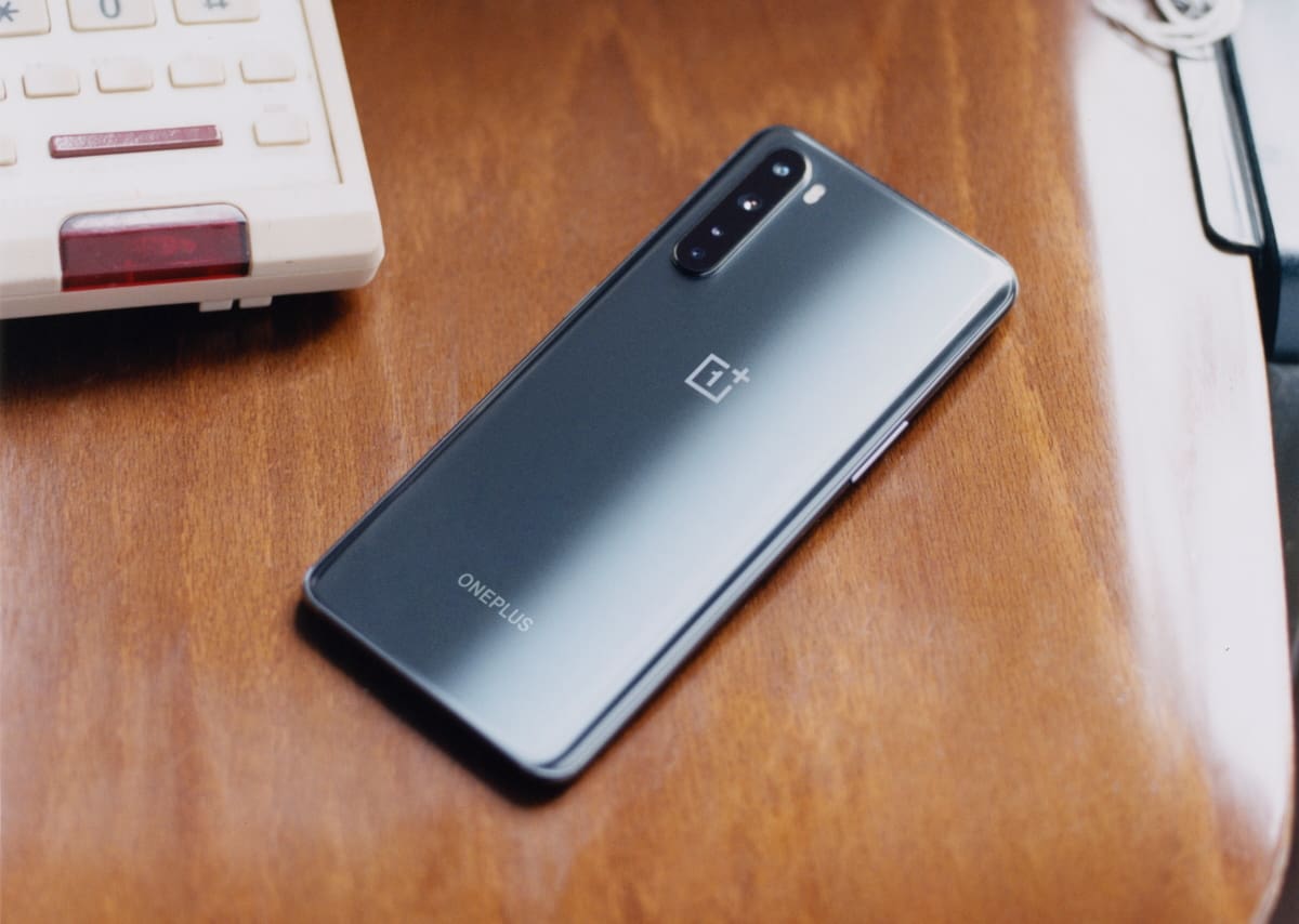oneplus nord traseira cameras