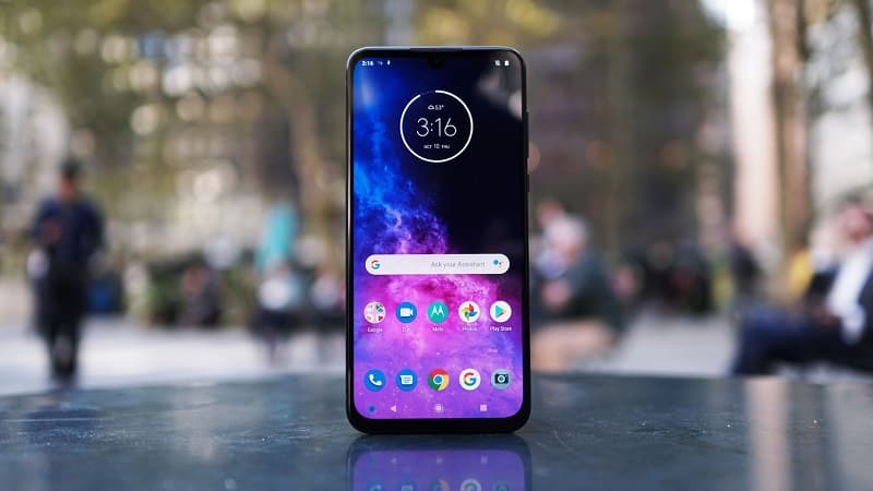 Motorola One Zoom recebe atualização para o Android 10 estável no Brasil Tela One Zoom