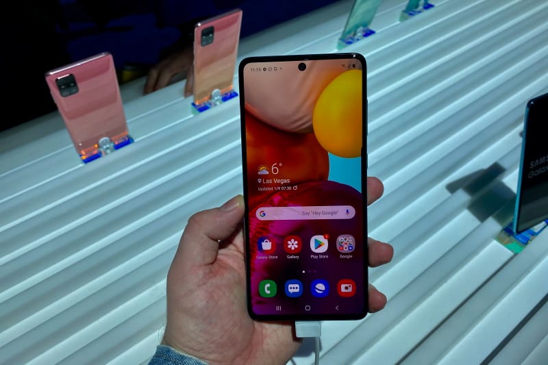 Netflix certifica mais smartphones para conteúdo em HD e HDR10 galaxy a71 tela