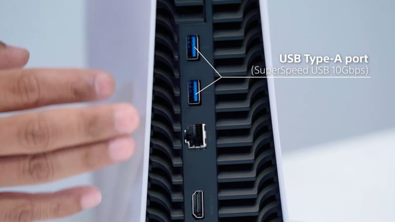Sony revela vídeo do Playstation 5 sendo desmontado peça por peça entradas usb tipo a ps5