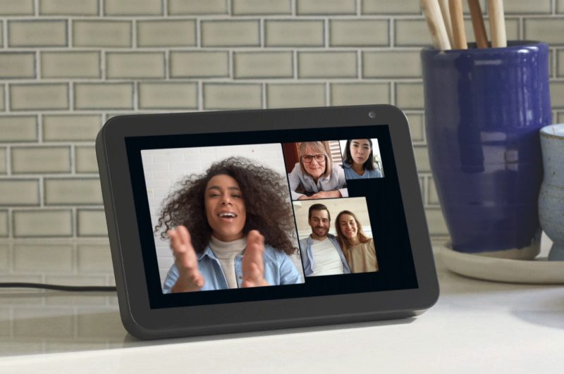 Amazon Echo começa receber função de videochamada nos EUA amazon echo 8 video chamadas