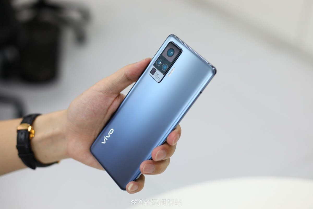 vivo x60 smartphone