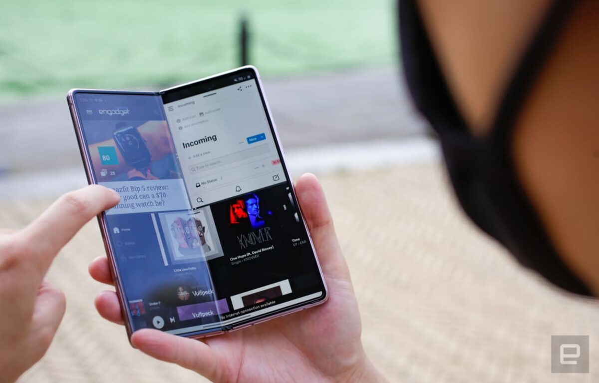 galaxy z fold 2 oficial