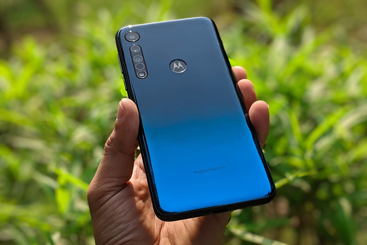 motorola one macro cameras