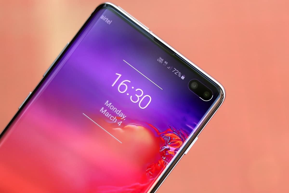 Smartphone Galaxy furo na tela