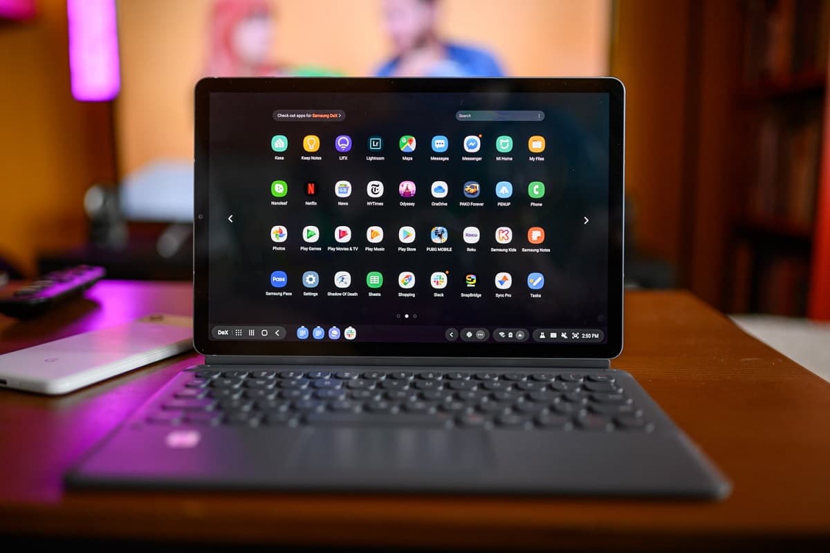 Galaxy Tab S6 com teclado