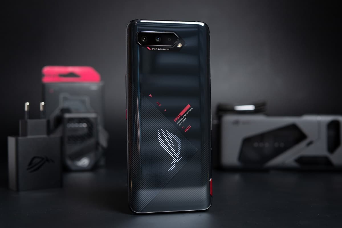 ASUS ROG Phone 5