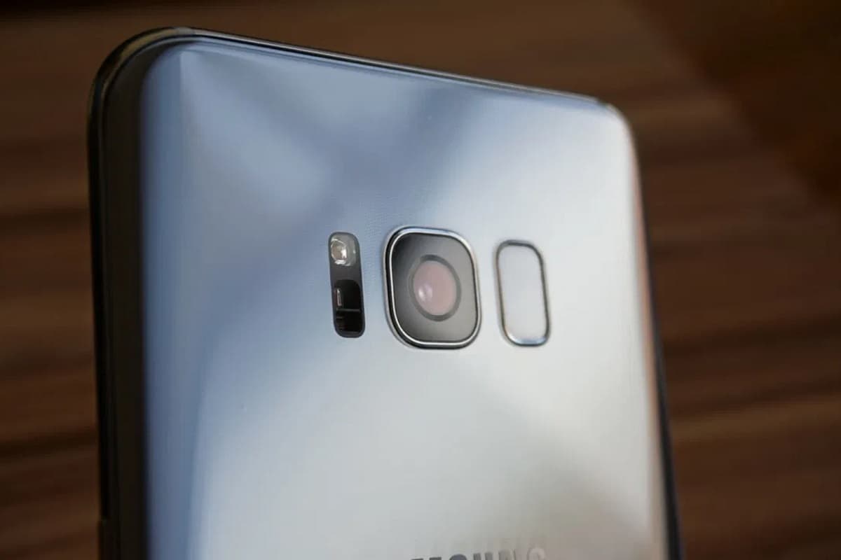 Galaxy S8+ traseira