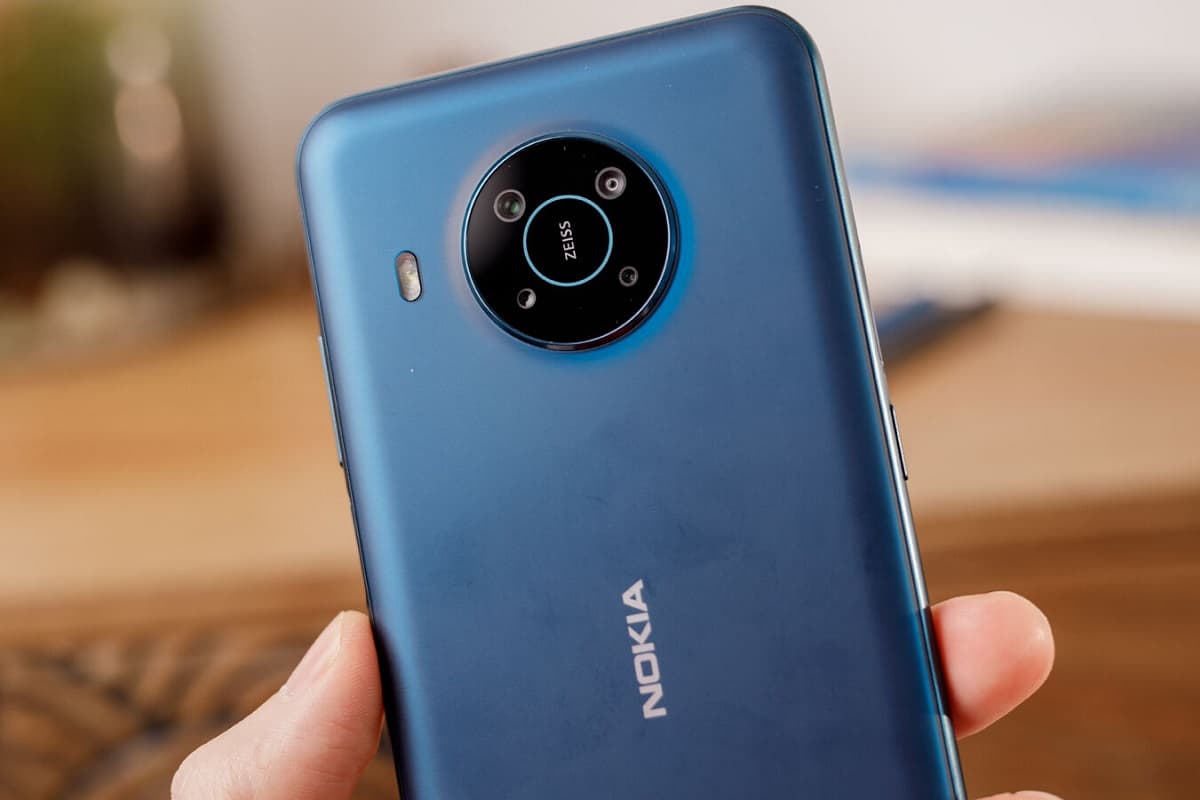 Traseira Nokia X20.