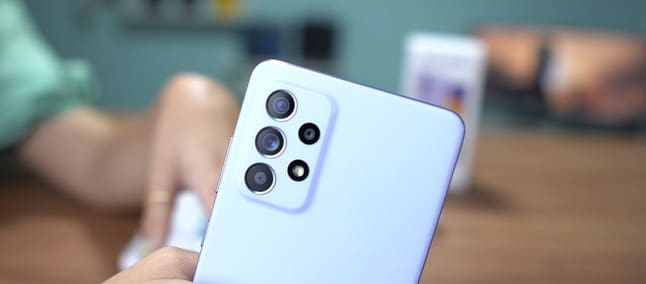 Samsung atualiza smartphones da linha Galaxy A com novos recursos e patches de segurança a52s 5g azul