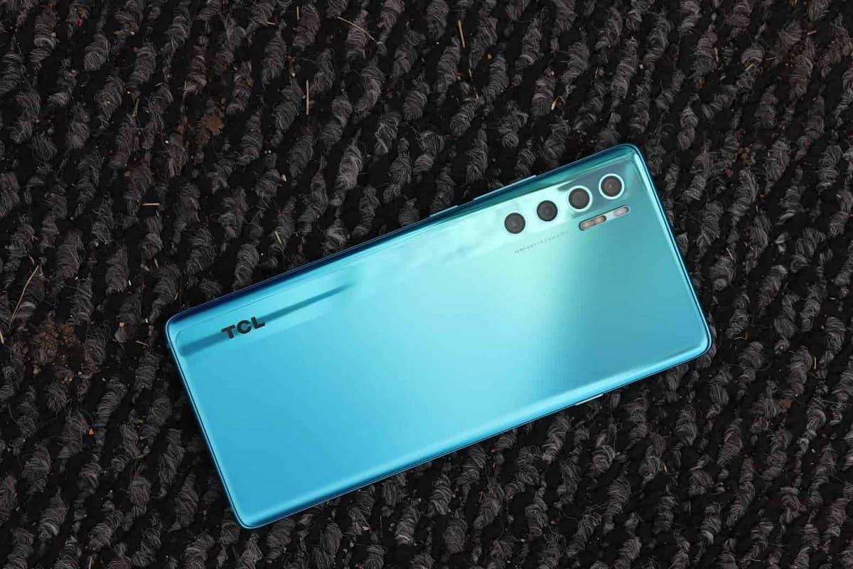 Traseira do TCL 20 Pro 5G azul