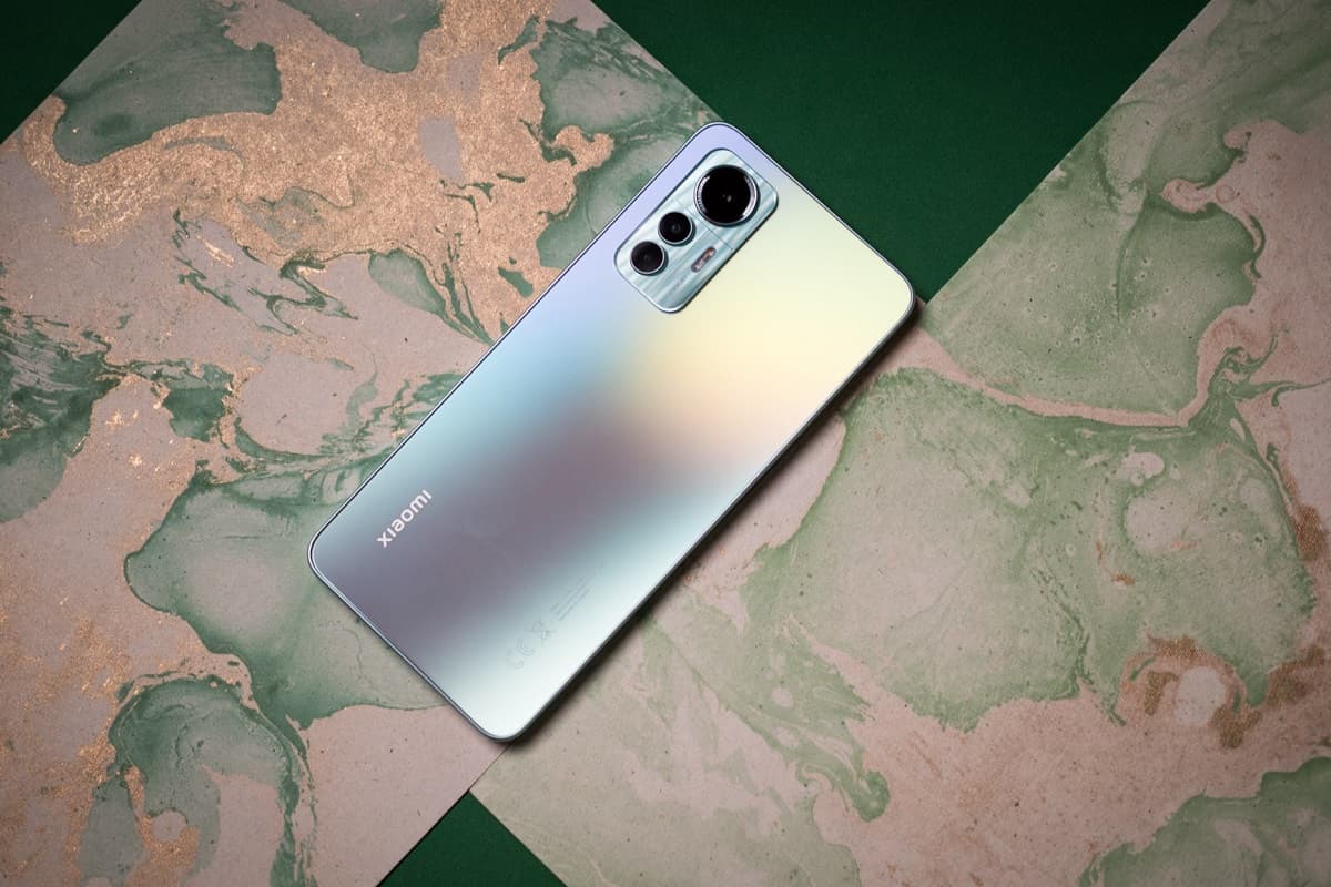 Foto da traseira do Xiaomi 12 Lite