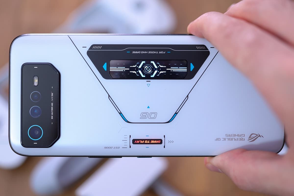 ASUS ROG Phone 6 branco traseira