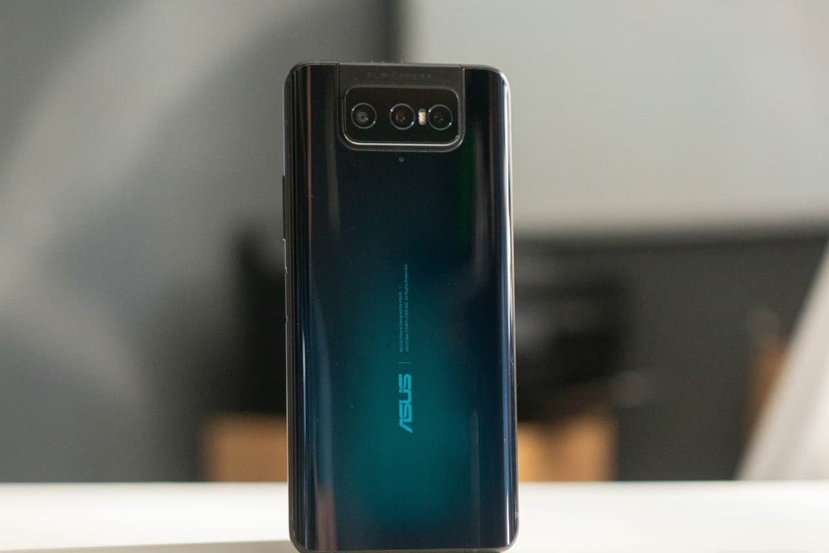 asus zenfone 7 foto da traseira