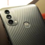 Traseira do Moto E40 cinza