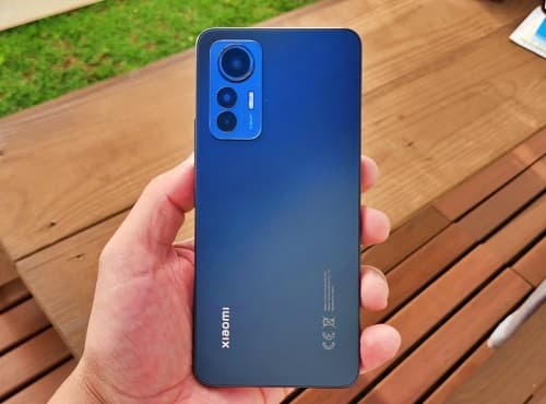 Xiaomi 12 Lite 5G está em oferta na Amazon por 2.450 reais Traseira do Xiaomi 12 Lite