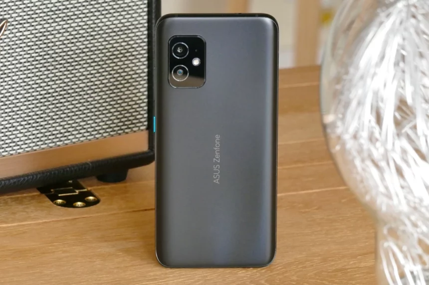 zenfone 8 magazine