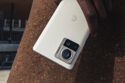 motorola-edge-30-ultra-branco