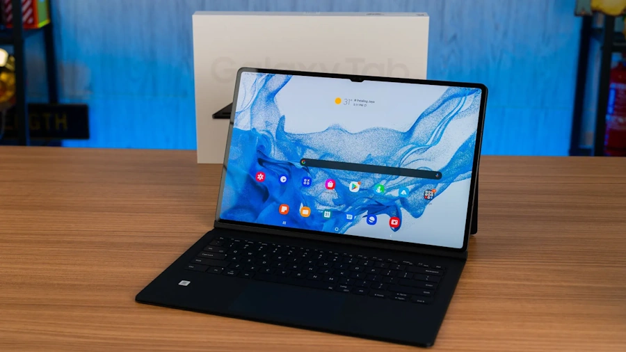 Conheça os 5 tablets da Samsung com suporte a caneta em 2023 galaxy tab s8 ultra s pen