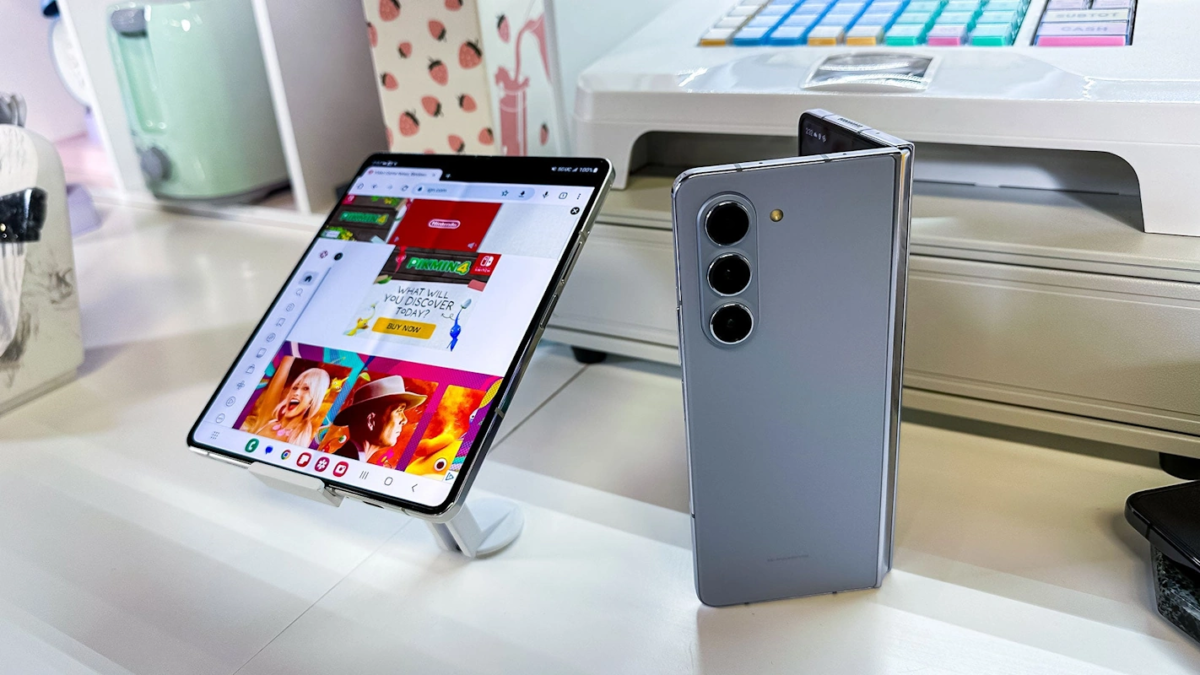galaxy z fold 5 global