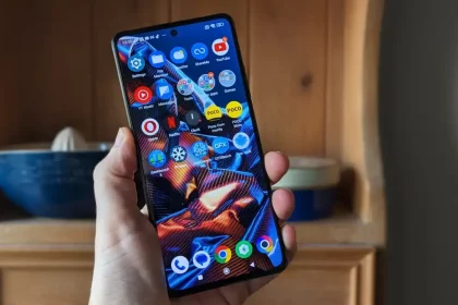 poco x5 pro 5g tela
