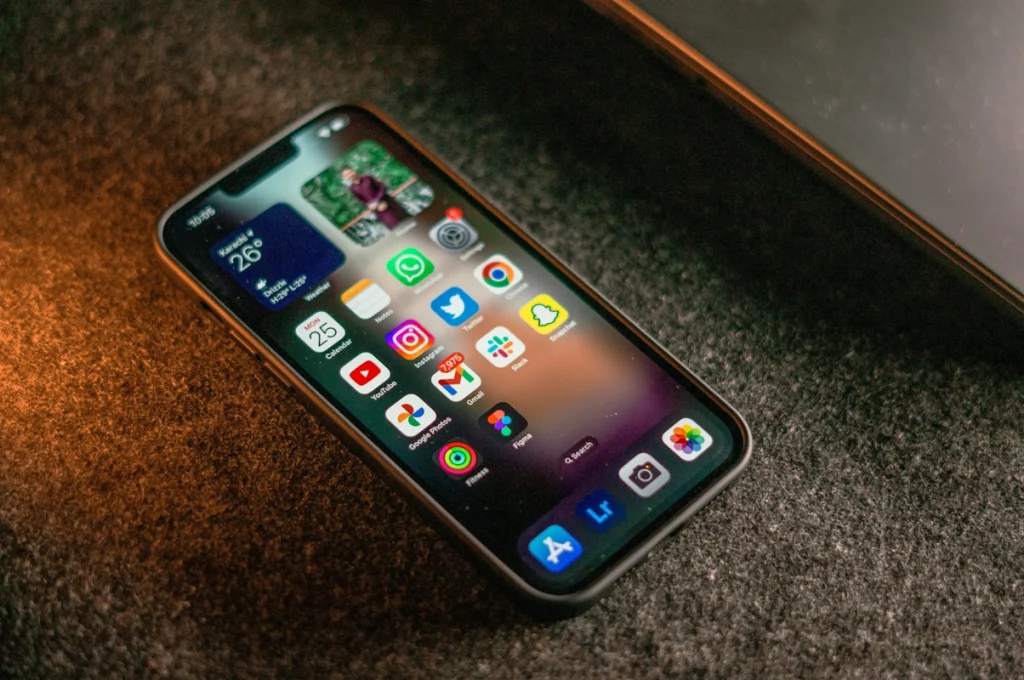 Os 14 iPhones que estarão com as melhores promoções na Black Friday 2023 iphone 13 vale a pena