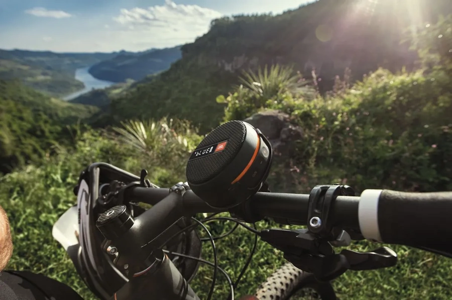 As 7 caixas de som JBL em promoção na Amazon jbl wind 2 caixa de som