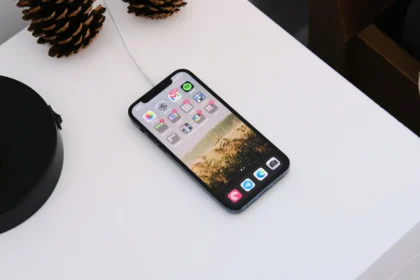 iphone 15 carregamento sem fio