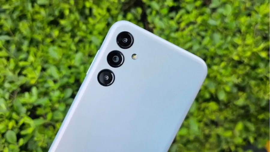 galaxy m14 cameras