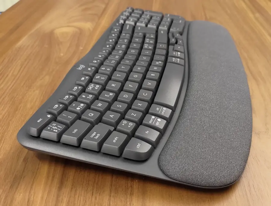 Logitech Wave Keys chega ao Brasil com formato ondulado e conexão wireless logitech wave keys oficial