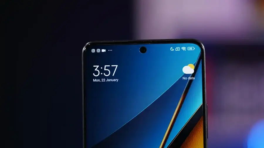 Poco X6 vs Motorola Edge 40 Neo: qual deles é o melhor para comprar? poco x6 visor e bateria