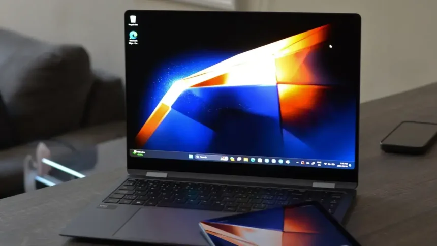 Foto do Samsung Galaxy Book4 Pro aberto