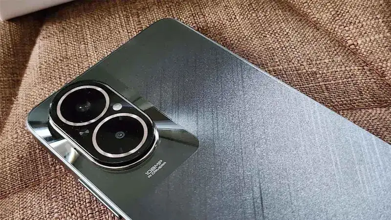Realme C67 vale a pena? Conheça o smartphone de entrada custo-benefício Câmeras traseiras do Realme C67