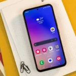 Foto frontal do Galaxy A55.