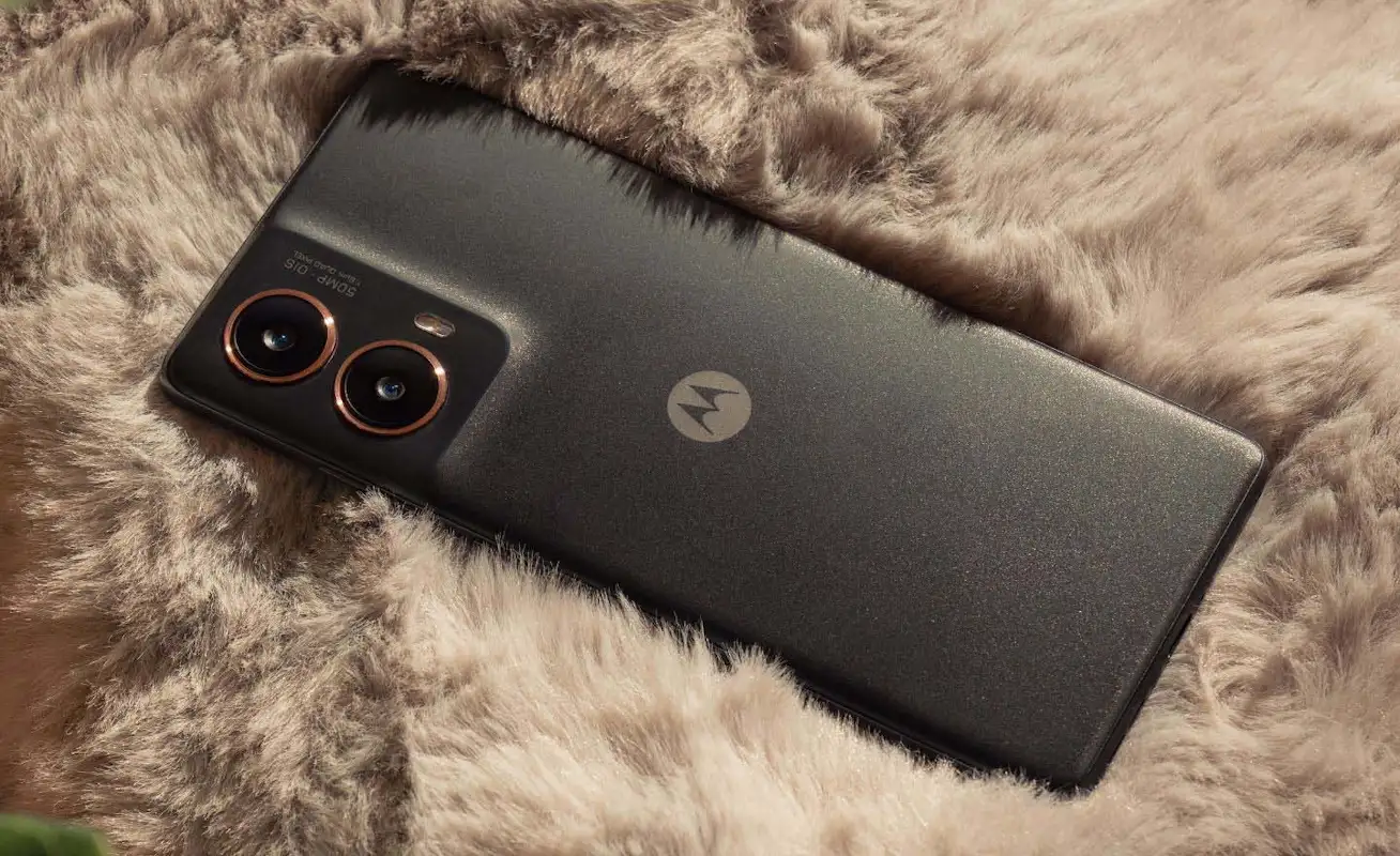 Motorola launches Moto G85 in Brazil with curved screen and powerful camera set
