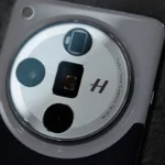 traseira do oppo find x7 ultra para referenciar o futuro oppo find x8 ultra