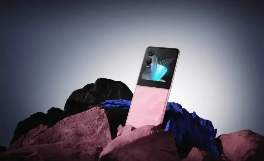 infinix zero flip