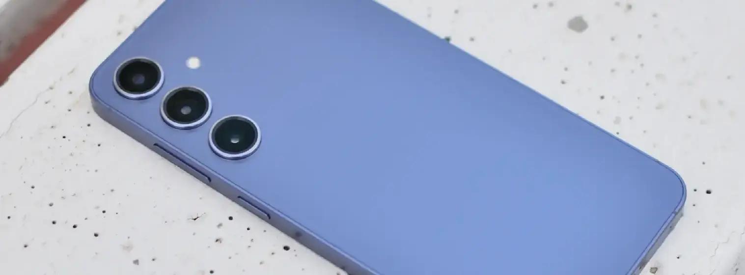 smartphone azul imagem ilustrativa galaxy s25 slim