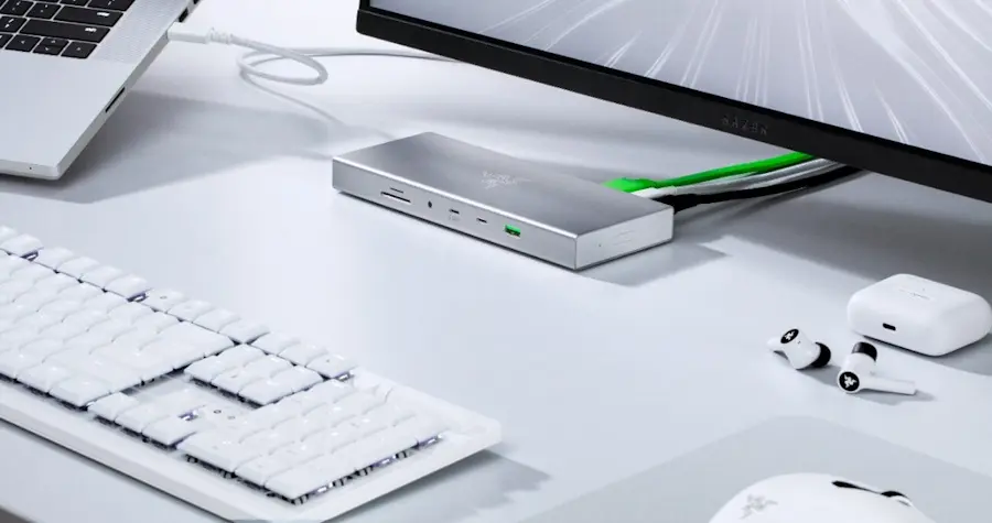 Razer lança Dock USB 4 com velocidades de transferência de até 40 GB/s razer dock usb 4 prateado