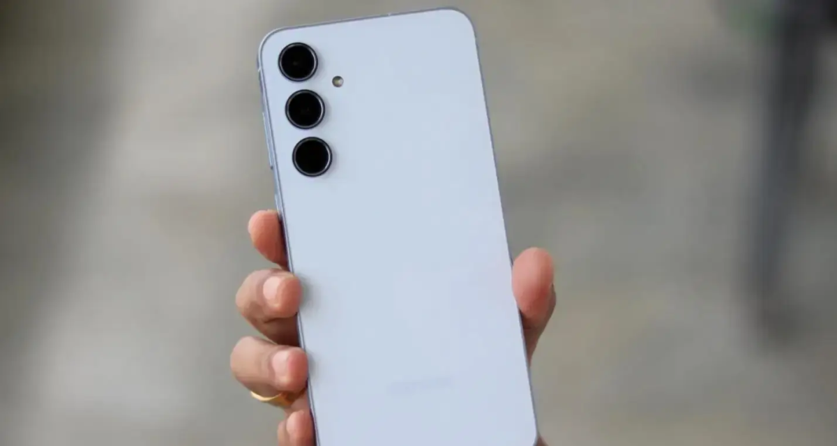 galaxy a55 vs m55