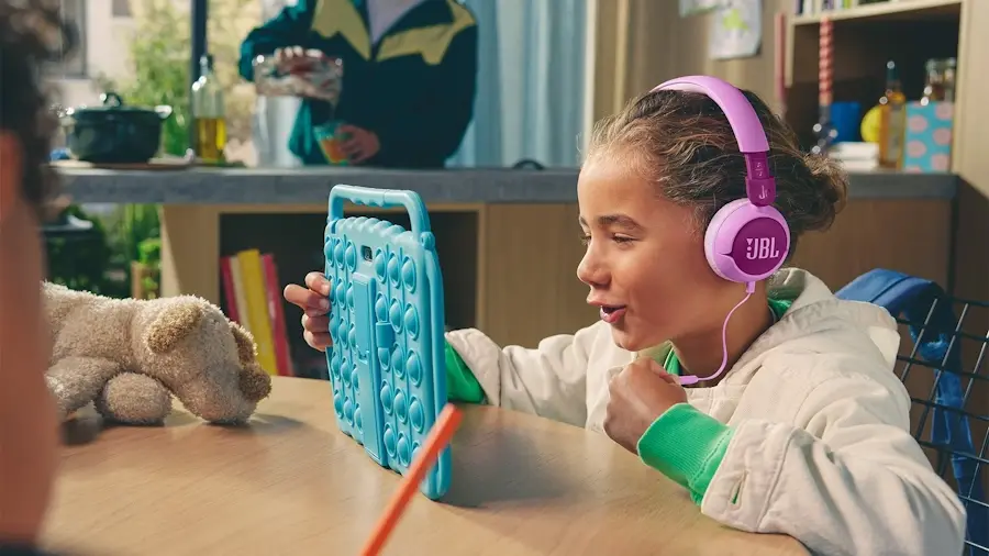 JBL lança novo fone para crianças: o JBL Junior 320 jbl junior 320 lancamento