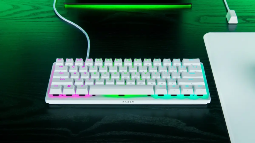 huntsman_v3_pro_mini_white