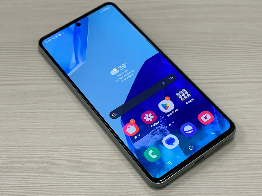 Dia das Mães 2025: veja os 10 celulares da Samsung que mais valem a pena galaxy m55 tela