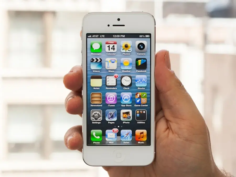 WhatsApp corta suporte a modelos antigos da Apple; iPhone 5 e 6 estão na lista iphone 5 whatsapp