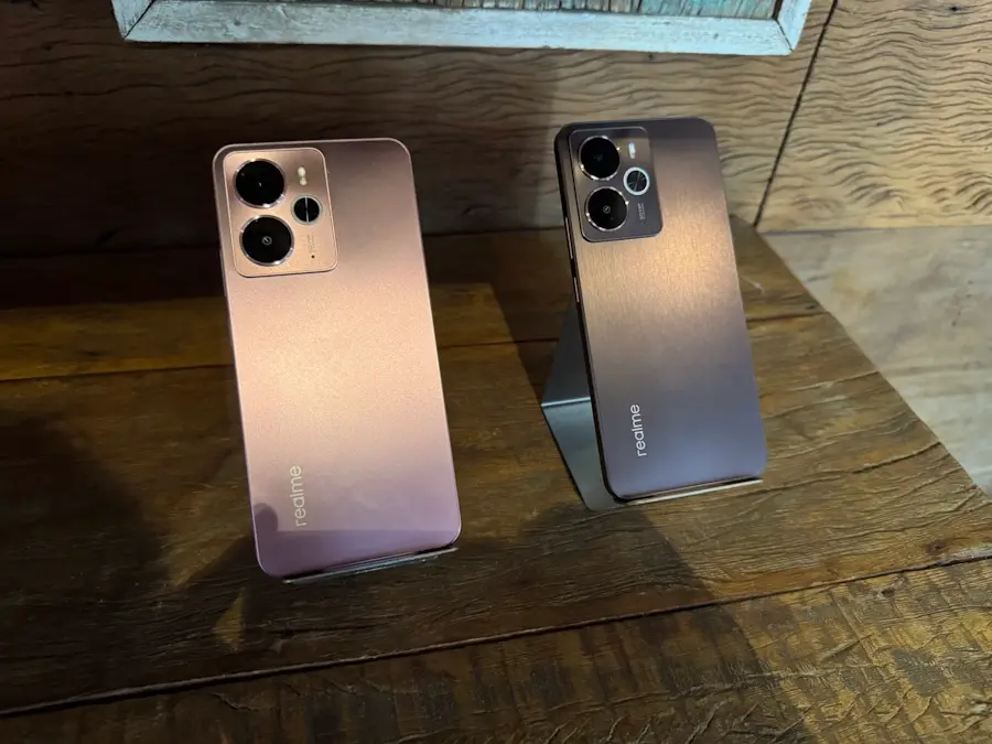 realme 14T é lançado no Brasil com bateria de 6.000 mAh, proteção IP69 e tela de 120 Hz realme 14t cameras oficial