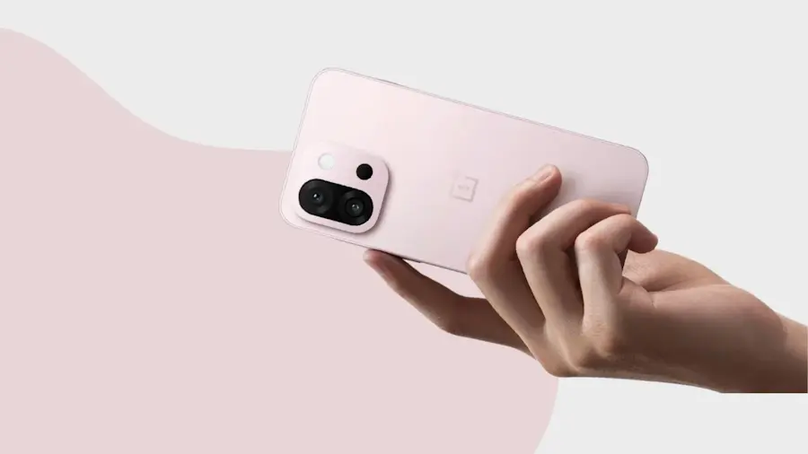 Compacto e poderoso: OnePlus 13s estreia com chip Snapdragon 8 Elite e câmera dupla de 50 MP oneplus 13s camera