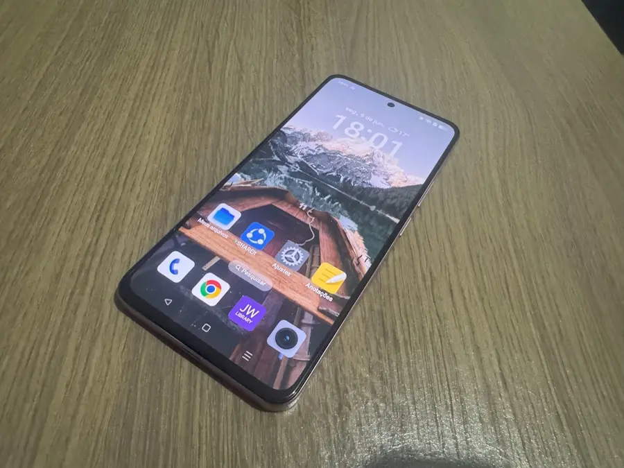 realme 14 5G vs realme 14T: qual deles vale mais a pena comprar em 2025? realme 14 tela